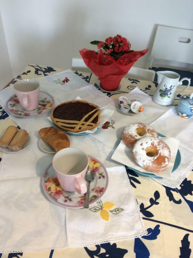 Casa "La Conchiglia" Bed & Breakfast Civitanova Marche Exterior foto